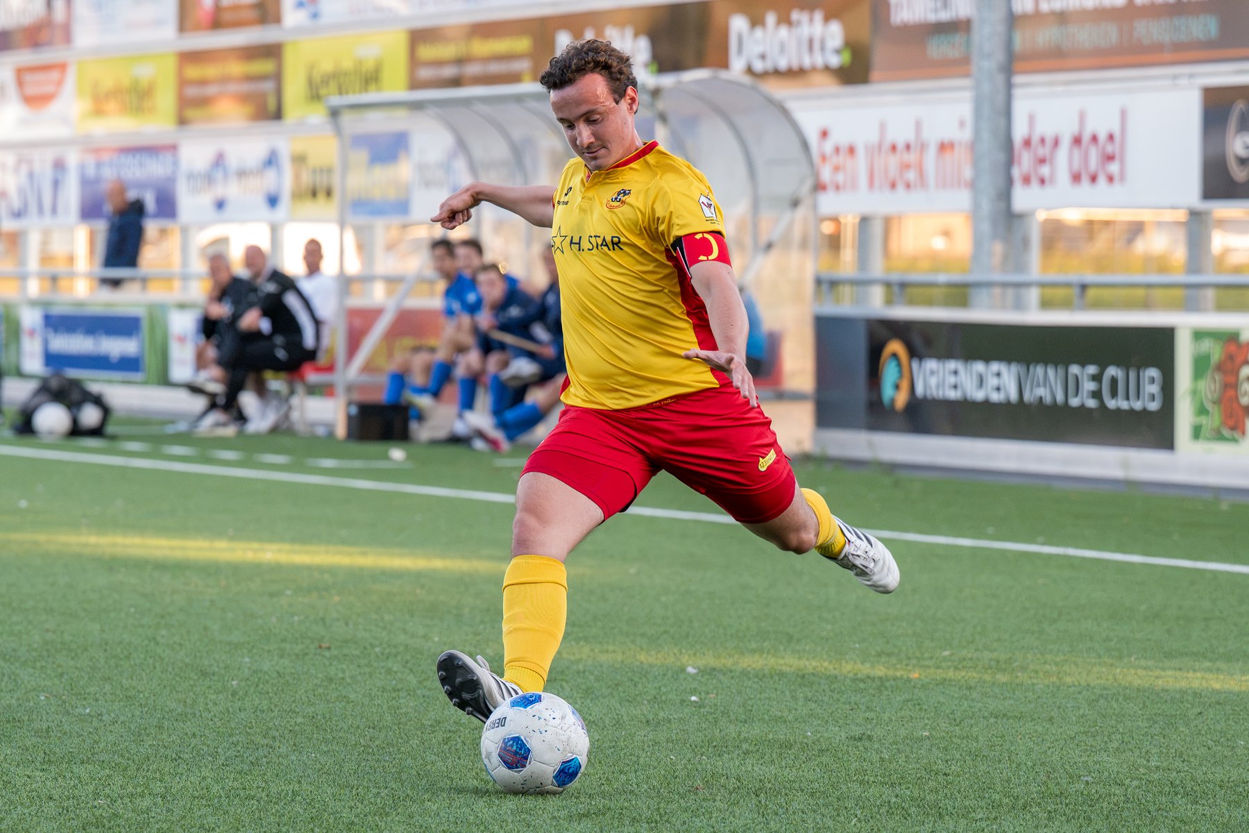 Mark Mieras tijdens Valken '68 tegen Jong Quick Boys