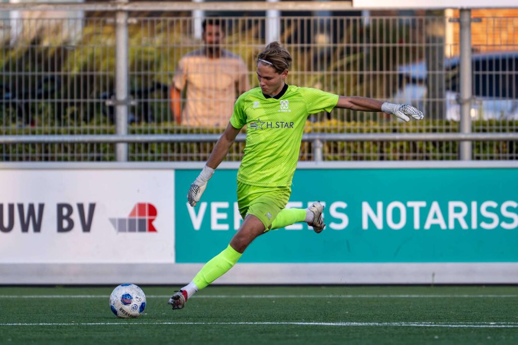Jesper Hegie (1) tijdens Valken ‘68 - Jong Quick Boys